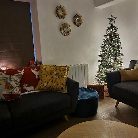 Eldon Row - Stylish Character Apartments - Central Location 1 & 2 Bed Available 多尔盖罗 外观 照片