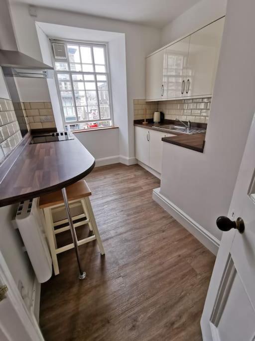 Eldon Row - Stylish Character Apartments - Central Location 1 & 2 Bed Available 多尔盖罗 外观 照片