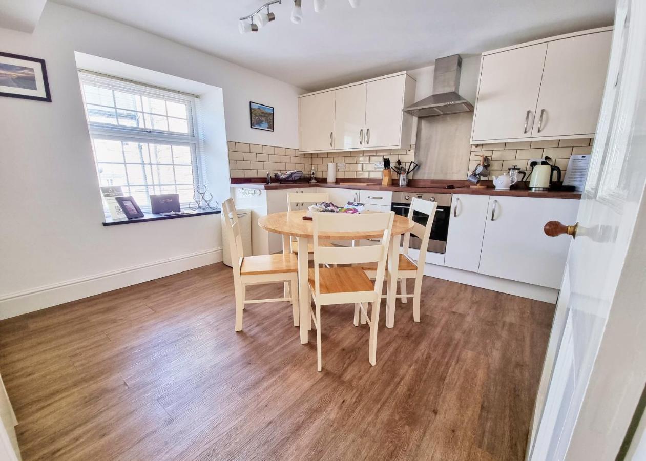 Eldon Row - Stylish Character Apartments - Central Location 1 & 2 Bed Available 多尔盖罗 外观 照片