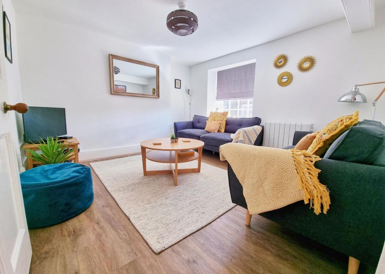 Eldon Row - Stylish Character Apartments - Central Location 1 & 2 Bed Available 多尔盖罗 外观 照片